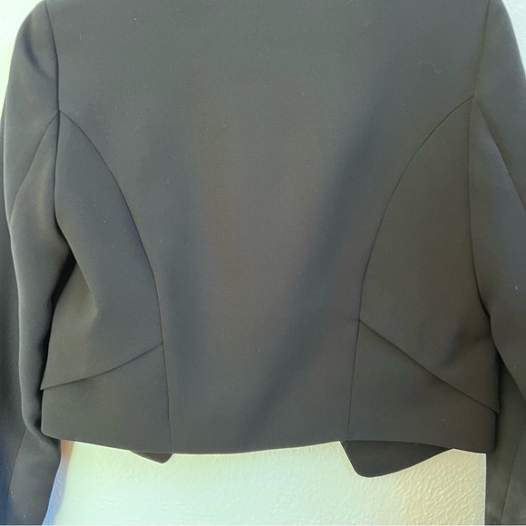 Topshop black crepe crop open blazer - Picture 4 of 8